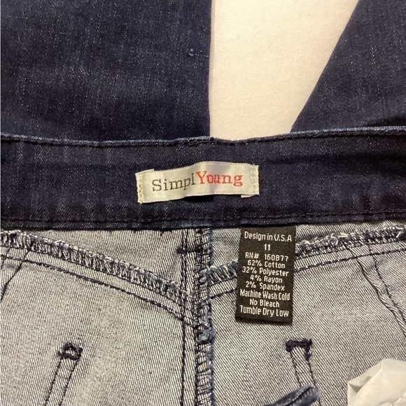 Simply Young NWT Women’s Jeans Size 11 - Picture 7 of 8
